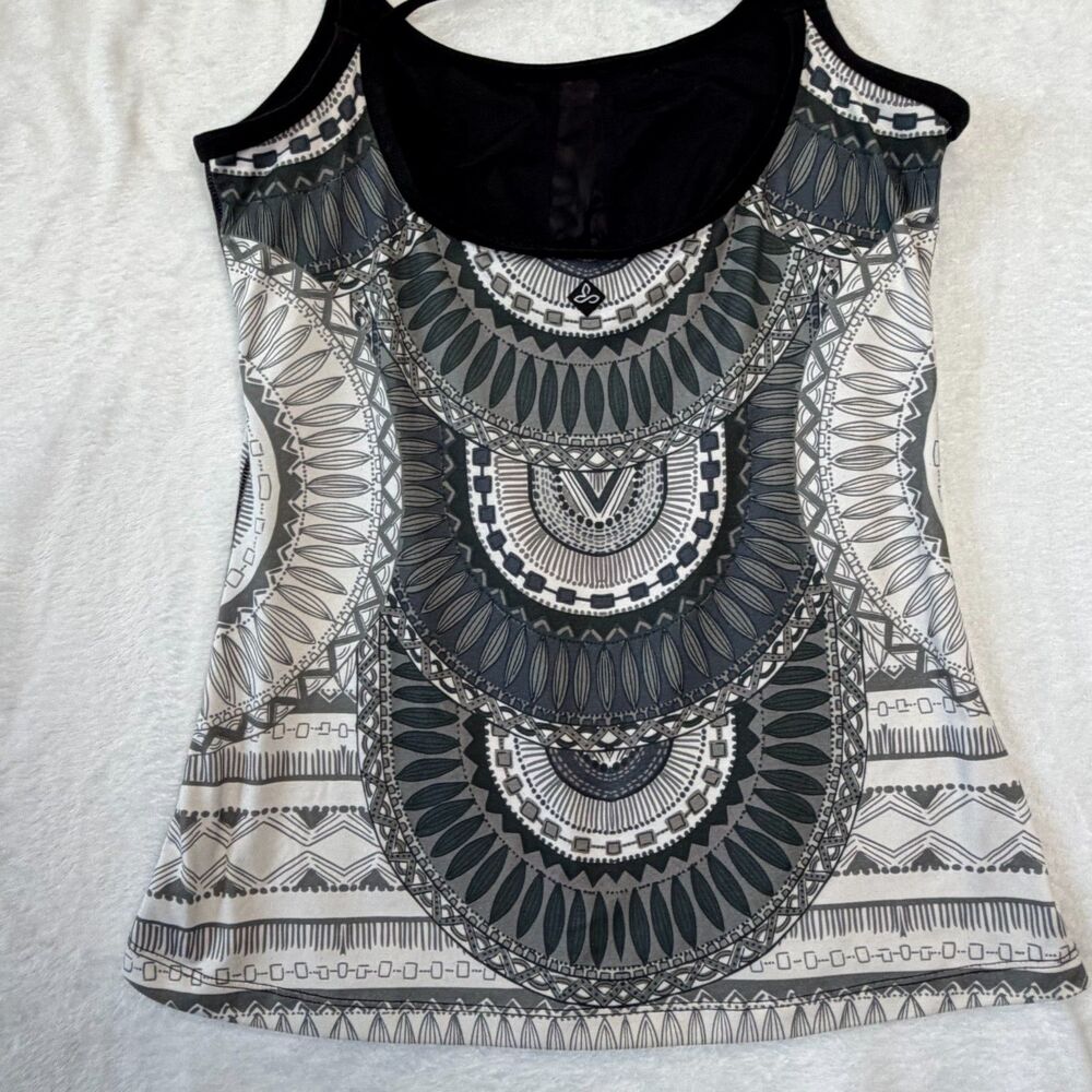 prAna Marley Tank Top Built In Shelf Bra Size S Gray White Athleisure Boho - Picture 5 of 12